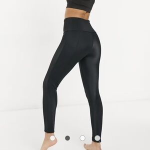 Onzie Black High-Waisted Ribbed Leggings
